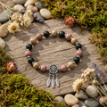 Bracelet sur fond naturel